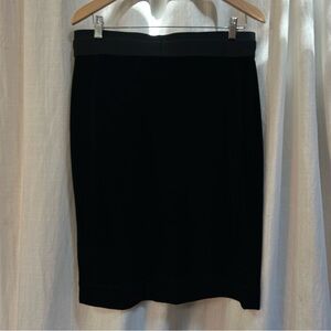 New With Tags BCBG MAXAZRIA Black Velvet “Monica” Pencil Skirt Large